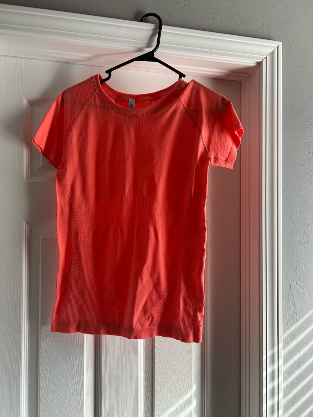 Athleta Coral Short-Sleeve Momentum Tee